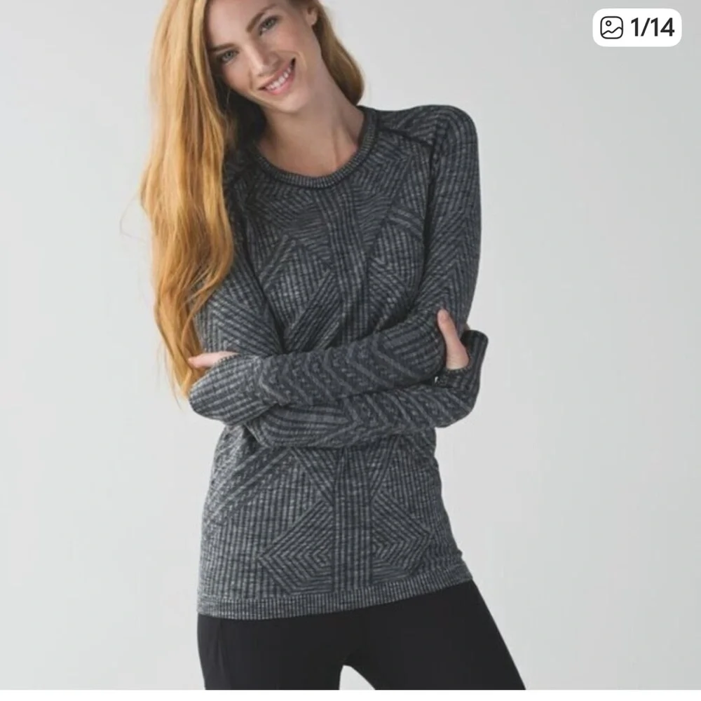 lululemon athletica restless heathered Gray/black pullover athletic top 6